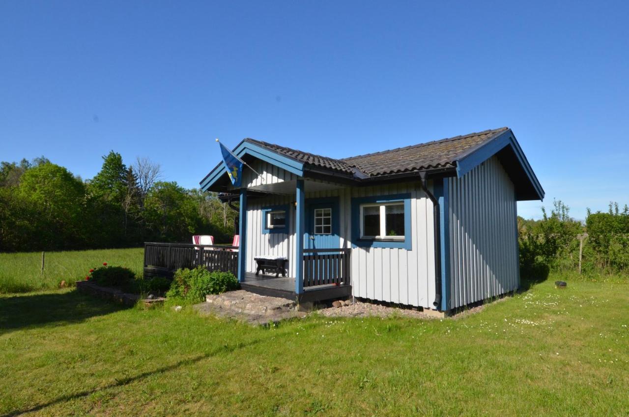 Rosenborgs Friluftspensionats Stugor Med Koek Färjestaden Exterior foto